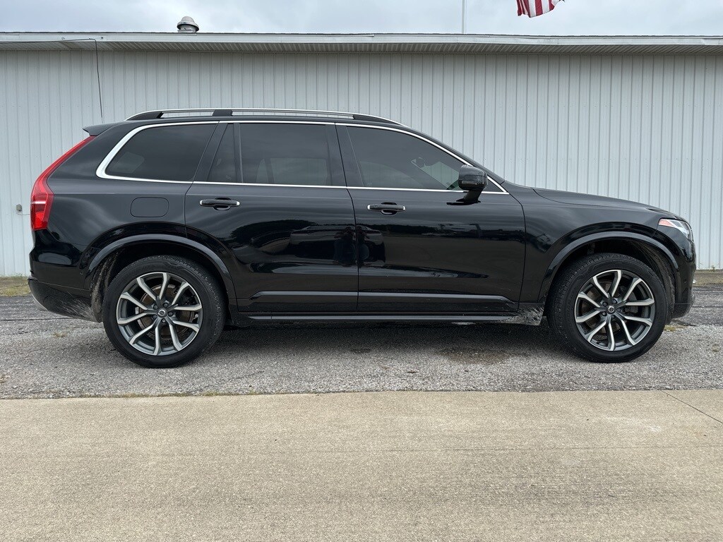 2018 Volvo XC90 T6 AWD Momentum photo 4