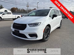 2026 Chrysler Pacifica LIMITED AWD Passenger Van