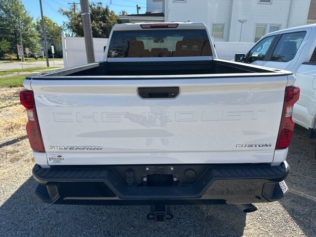 2024 Chevrolet Silverado 2500HD Custom photo 4