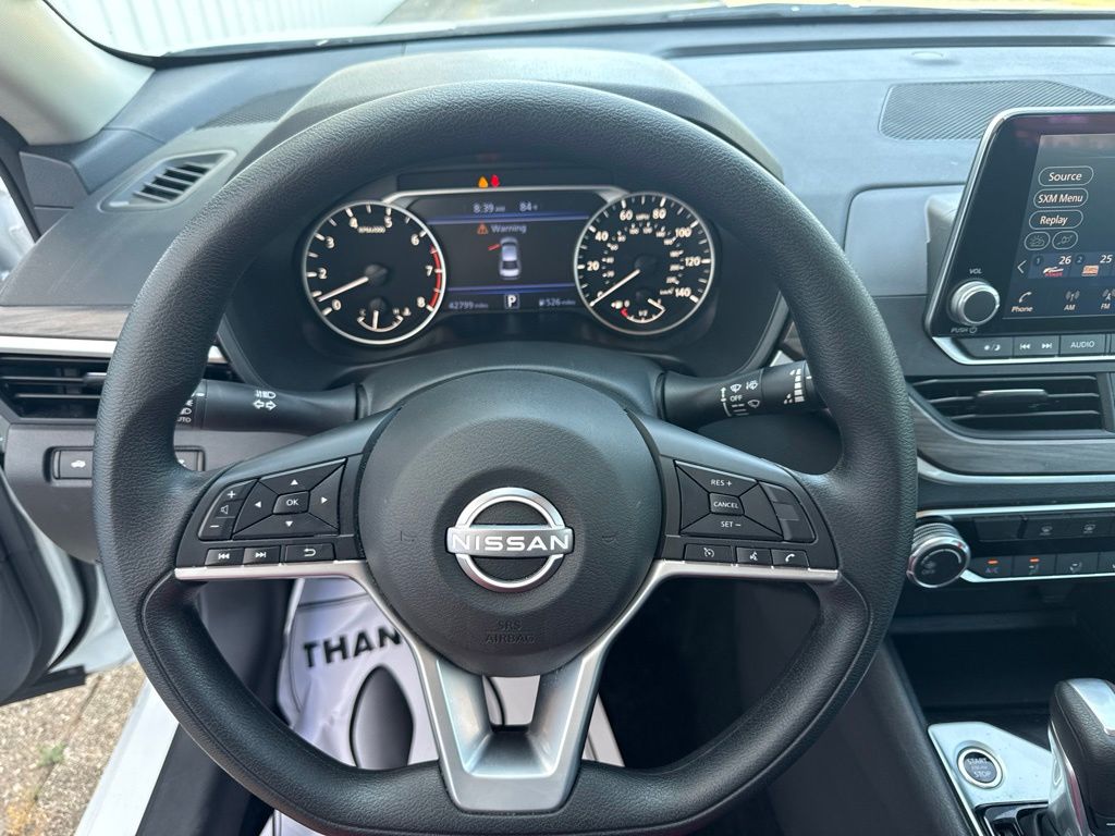 2025 Nissan Altima SV - Photo 14