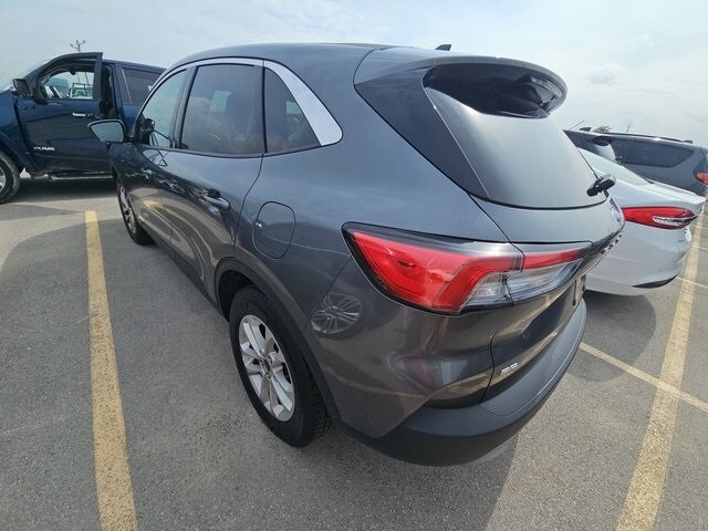 2022 Ford Escape SE photo 3