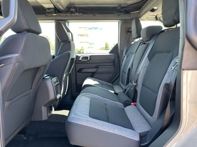 2025 Ford Bronco 4-Door Base - Photo 23