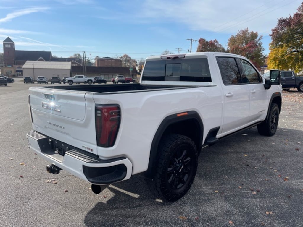 Used 2024 GMC Sierra 2500 HD AT4 Truck