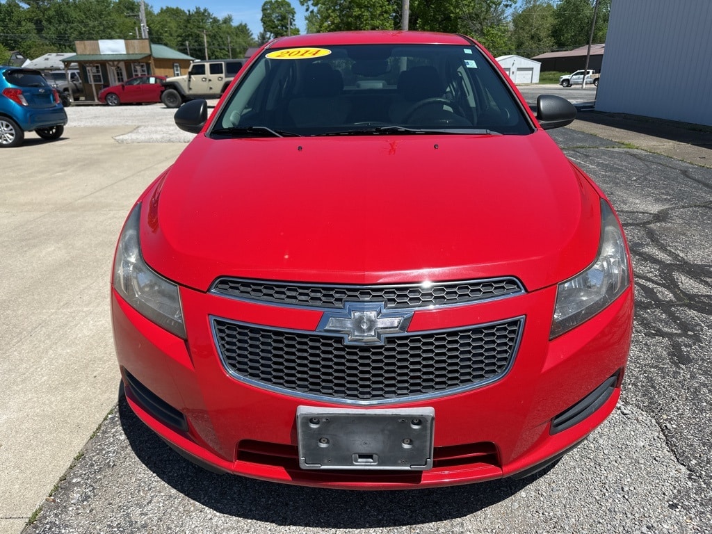 Used 2014 Chevrolet Cruze LS with VIN 1G1PA5SH0E7317666 for sale in Robinson, IL