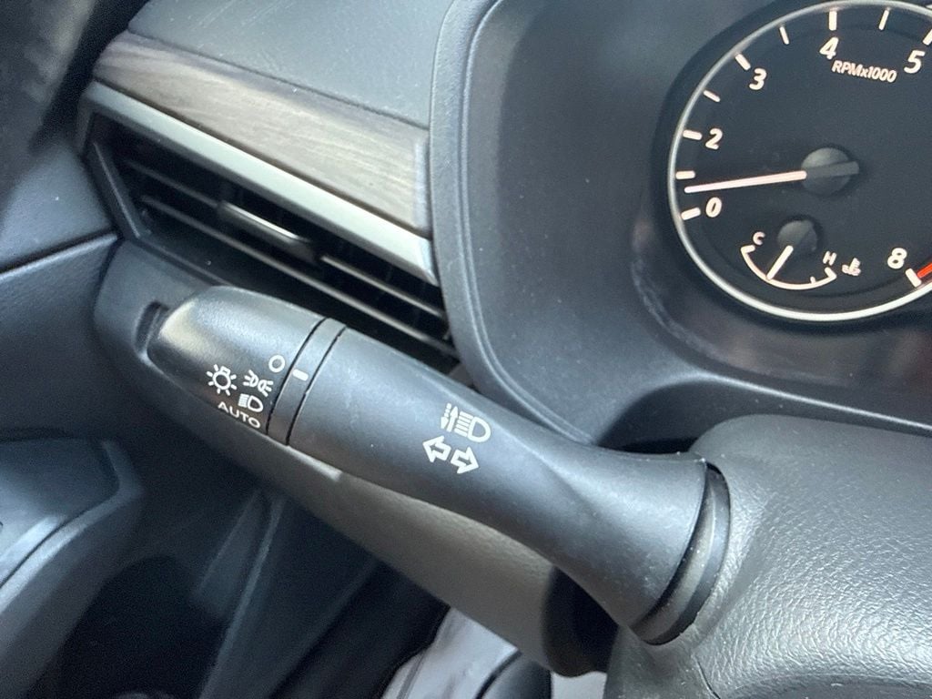 2025 Nissan Altima SV - Photo 24