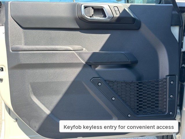 2025 Ford Bronco 4-Door Base - Photo 14