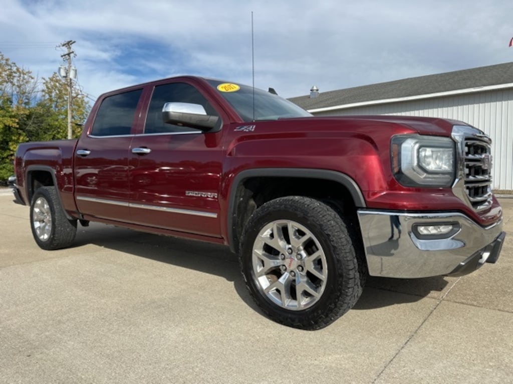 Used 2017 GMC Sierra 1500 SLT Crew Cab Short Bed Truck
