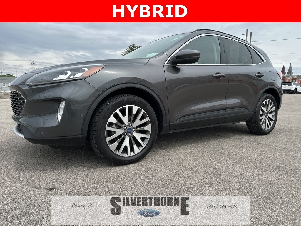 2020 Ford Escape Titanium's photo