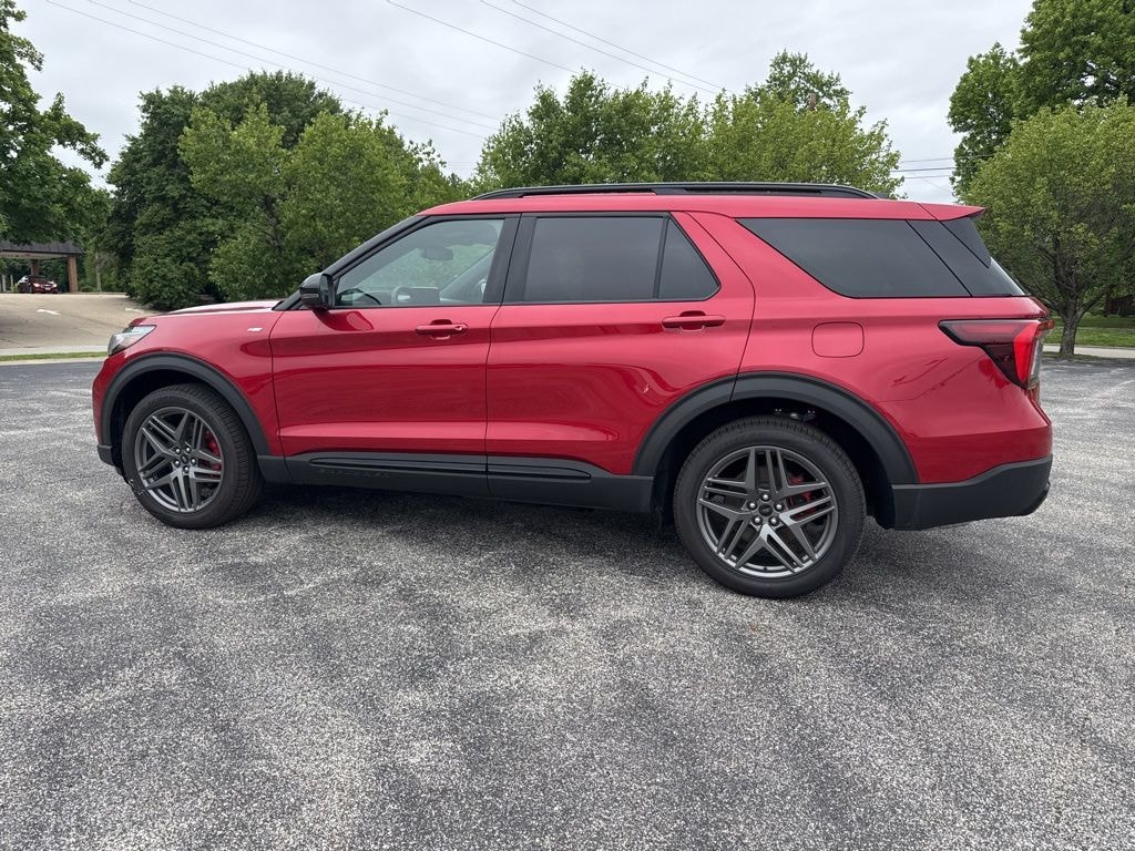 New 2026 Ford Explorer ST-Line SUV