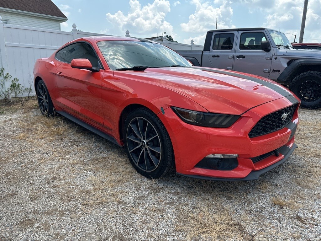 2015 Ford Mustang EcoBoost photo 3