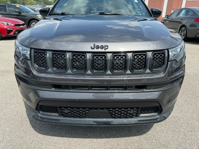 Used 2023 Jeep Compass Altitude with VIN 3C4NJDBN3PT548638 for sale in Robinson, IL