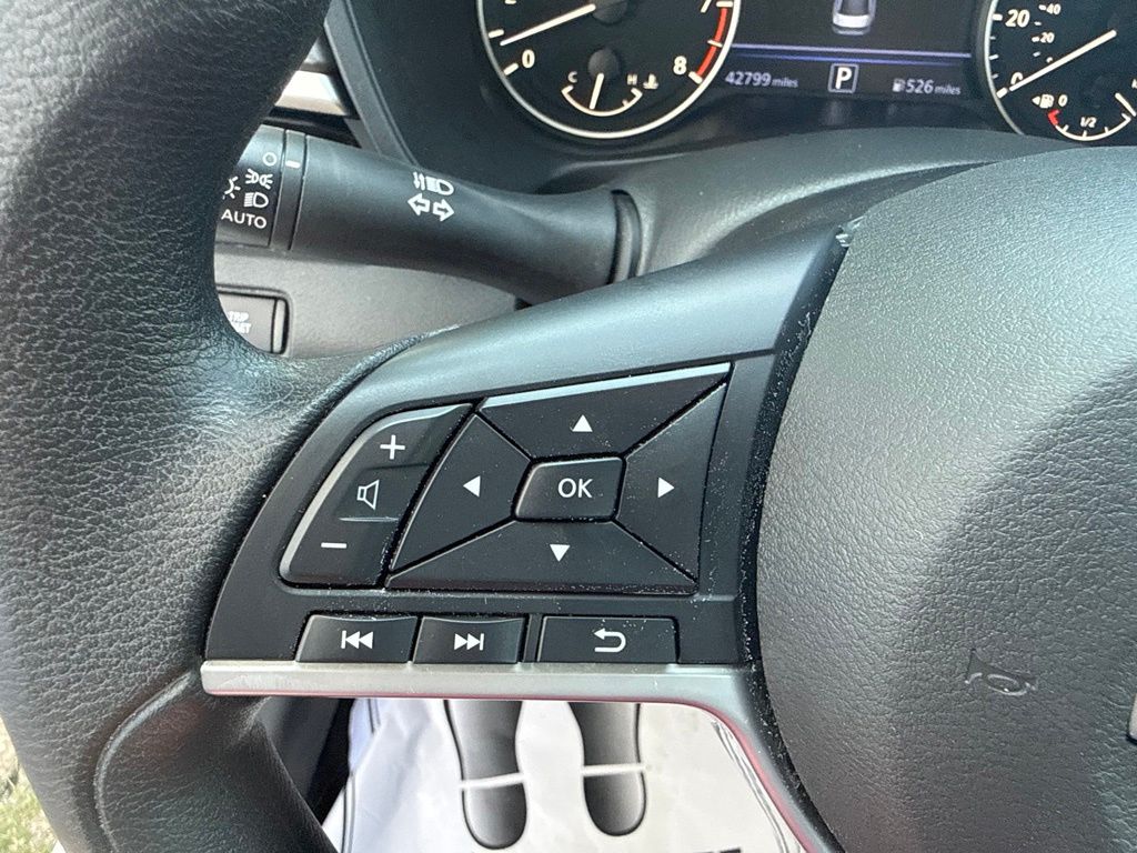 2025 Nissan Altima SV - Photo 15