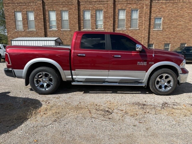 2014 Ram 1500 Laramie photo 4