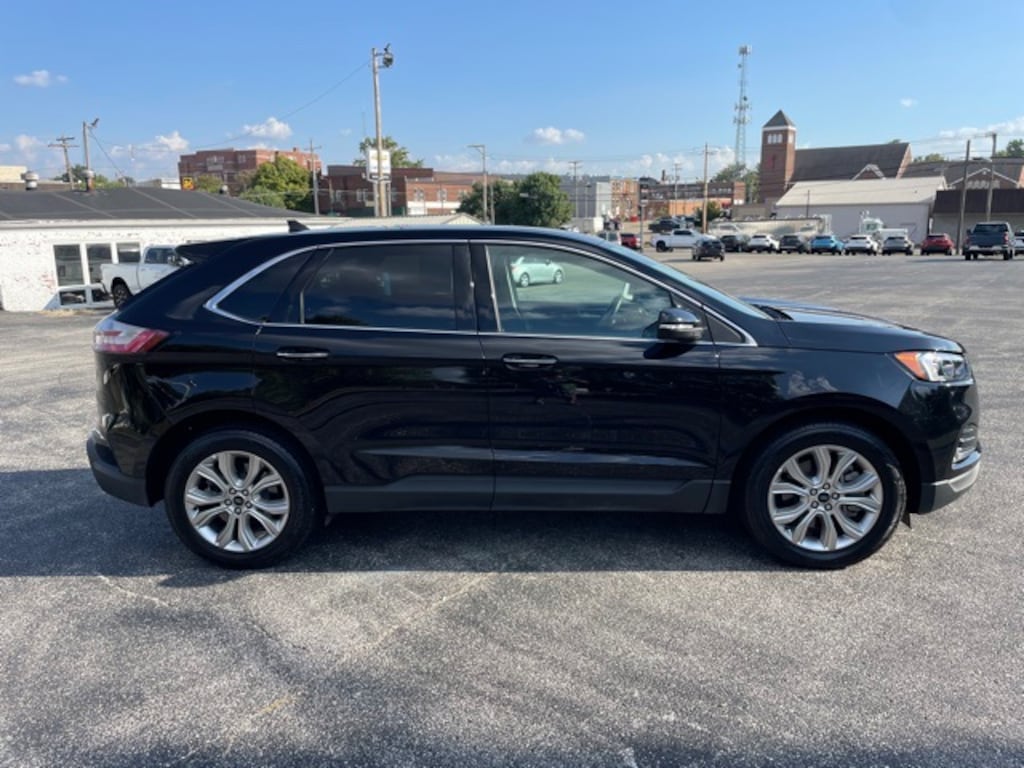 Used 2023 Ford Edge Titanium SUV