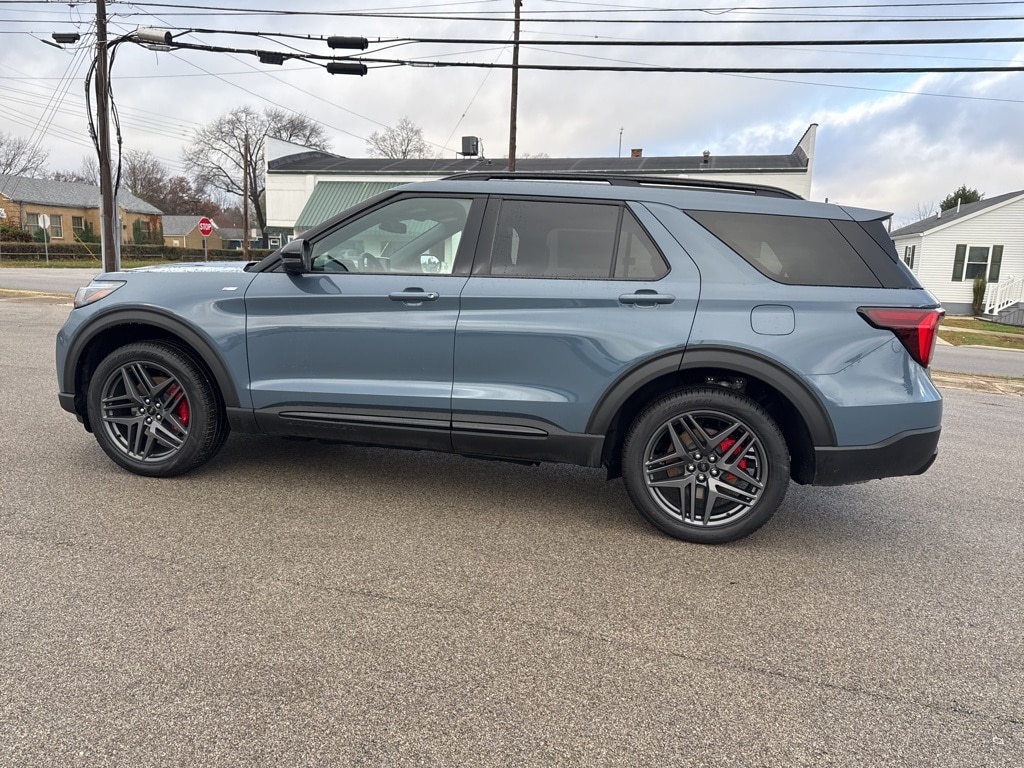 New 2026 Ford Explorer ST-Line SUV