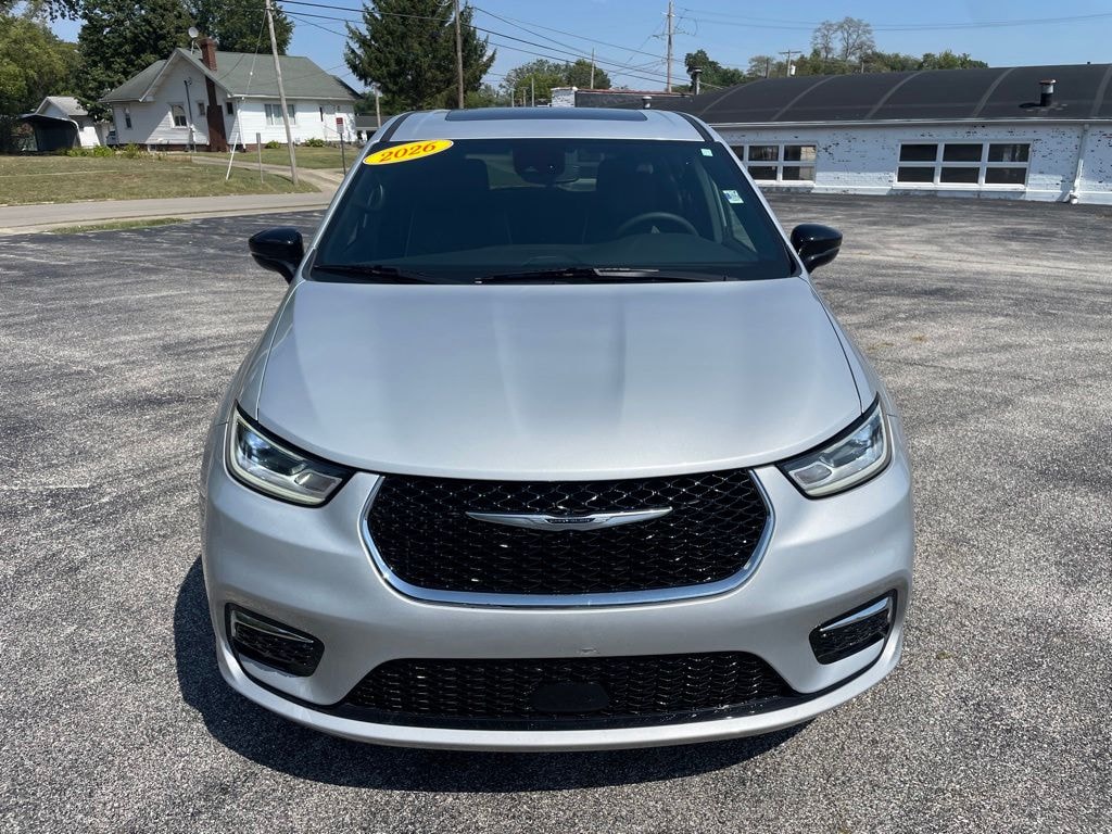 Used 2026 Chrysler Pacifica Limited Passenger Van
