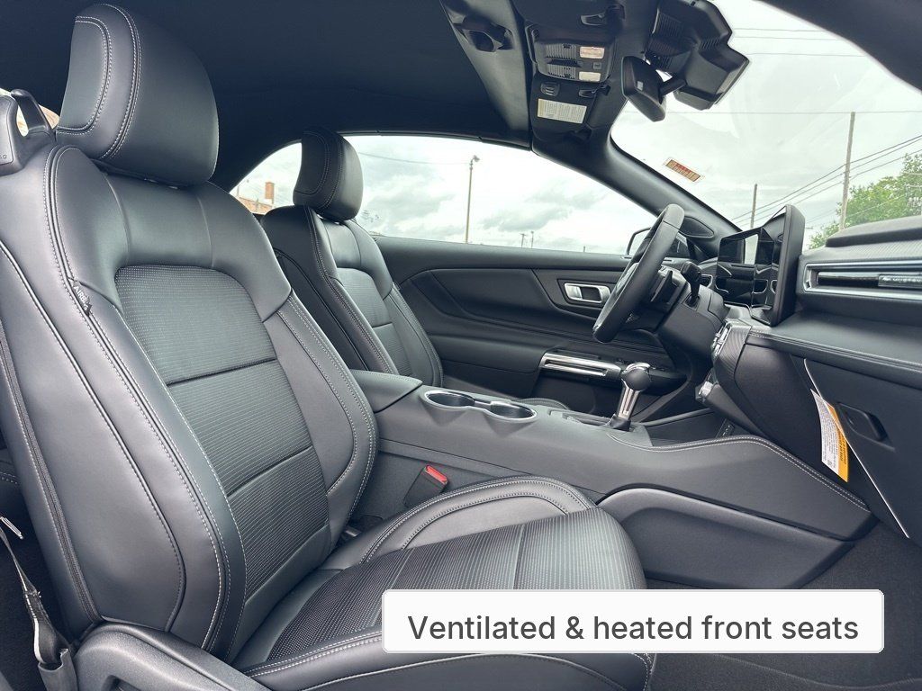 2025 Ford Mustang GT Premium Convertible - Photo 14