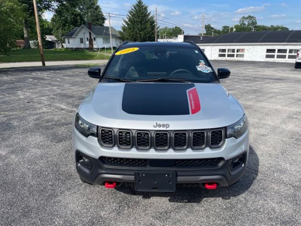 Used 2025 Jeep Compass Trailhawk SUV