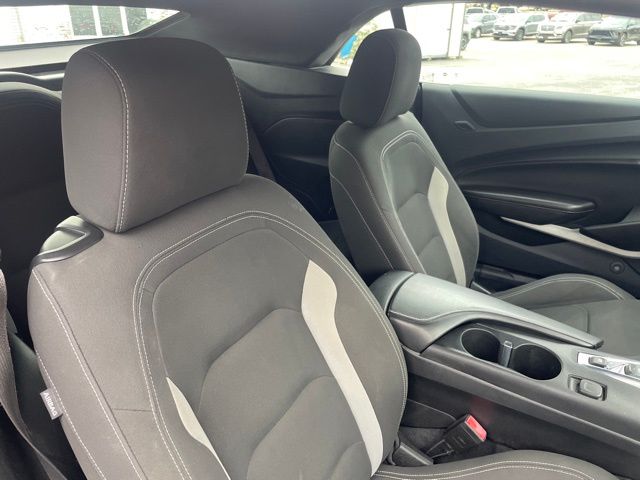 2023 Chevrolet Camaro 1LT - Photo 33