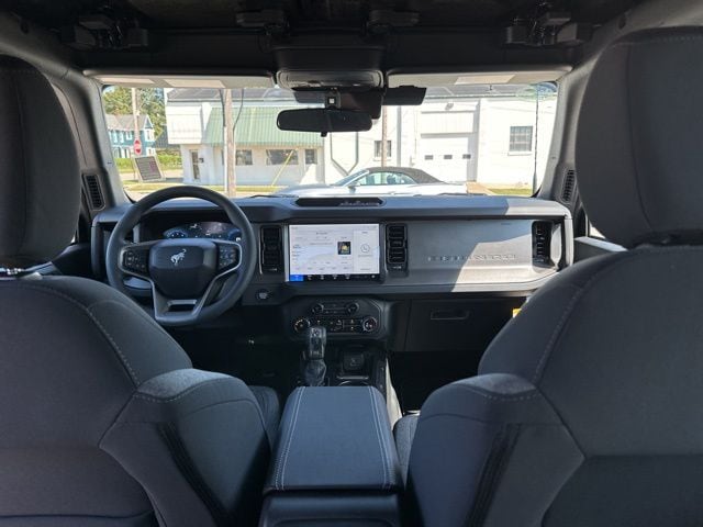 2025 Ford Bronco 4-Door Base - Photo 36