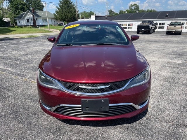 Used 2017 Chrysler 200 Limited with VIN 1C3CCCABXHN503284 for sale in Robinson, IL