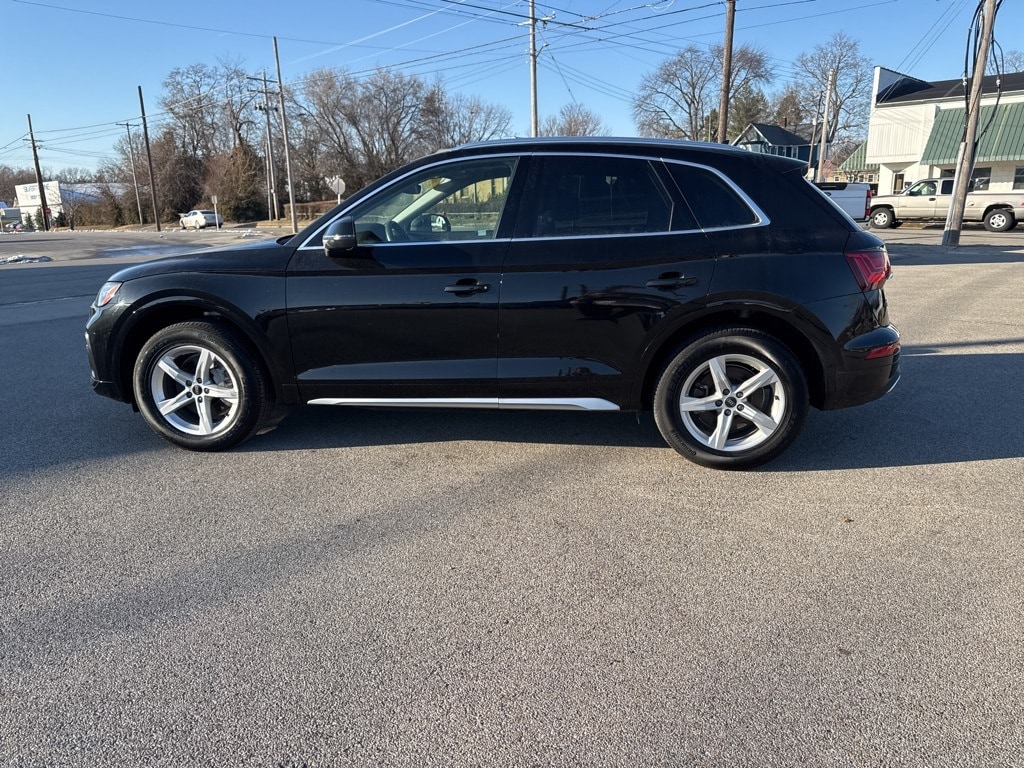 2024 Audi Q5 Premium's photo