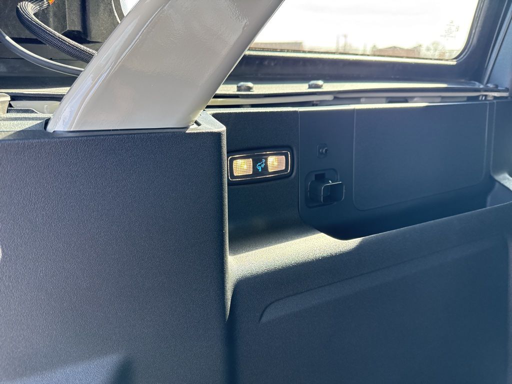 2025 Ford Bronco 4-Door Base - Photo 39