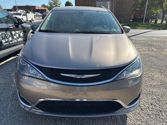Used 2017 Chrysler Pacifica Touring-L Plus with VIN 2C4RC1EG6HR745606 for sale in Robinson, IL