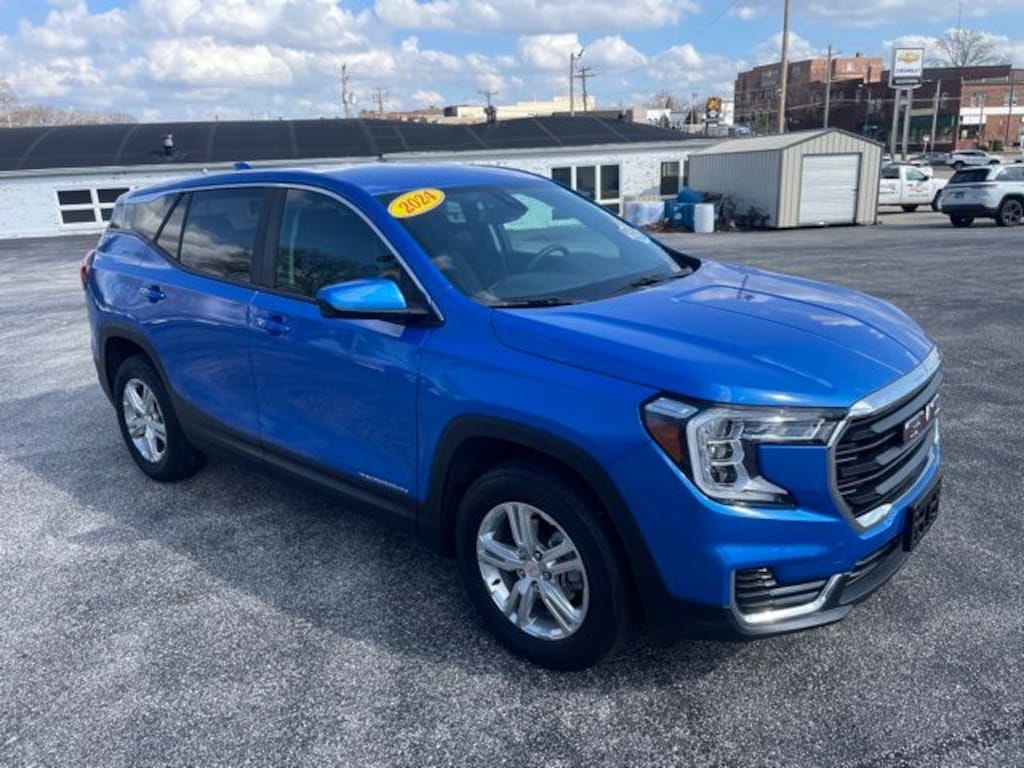 Used 2024 GMC Terrain SLE SUV