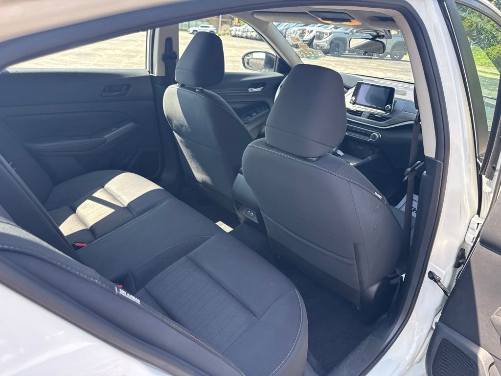 2025 Nissan Altima SV - Photo 10