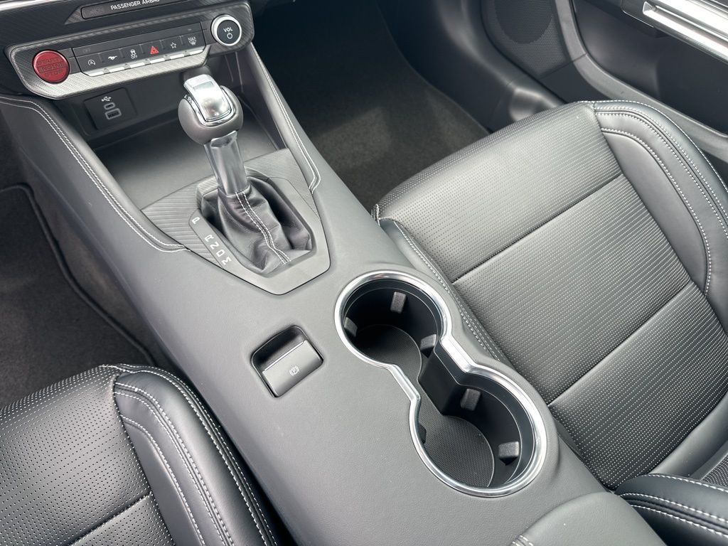 2025 Ford Mustang GT Premium Convertible - Photo 32