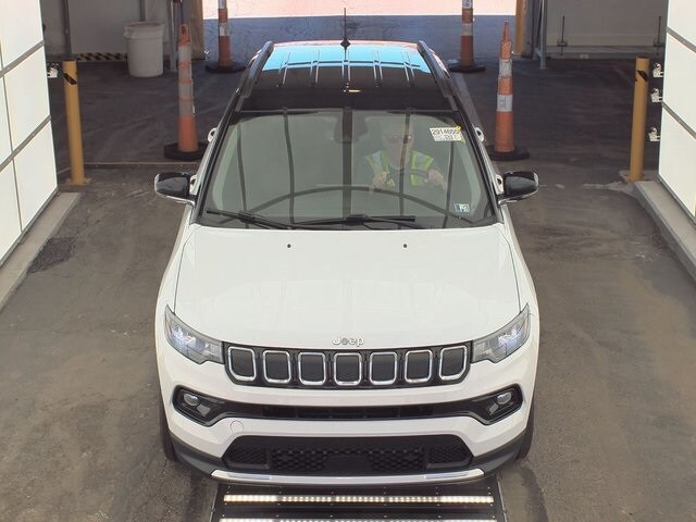 2022 Jeep Compass Limited photo 2