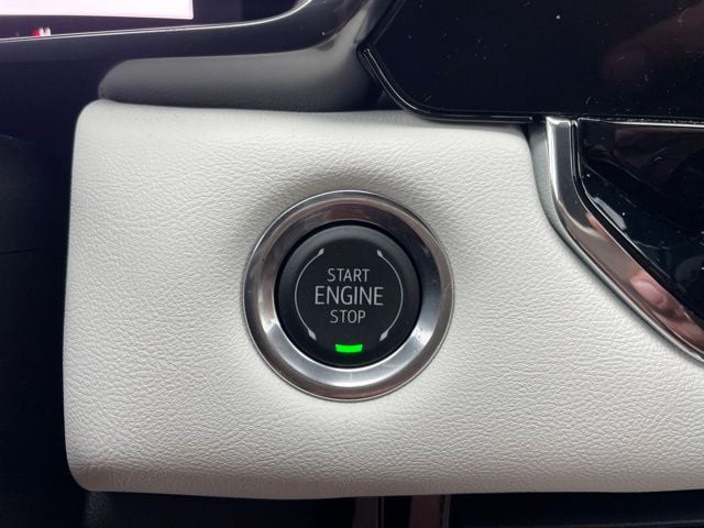 2025 GMC Canyon AT4 - Photo 21