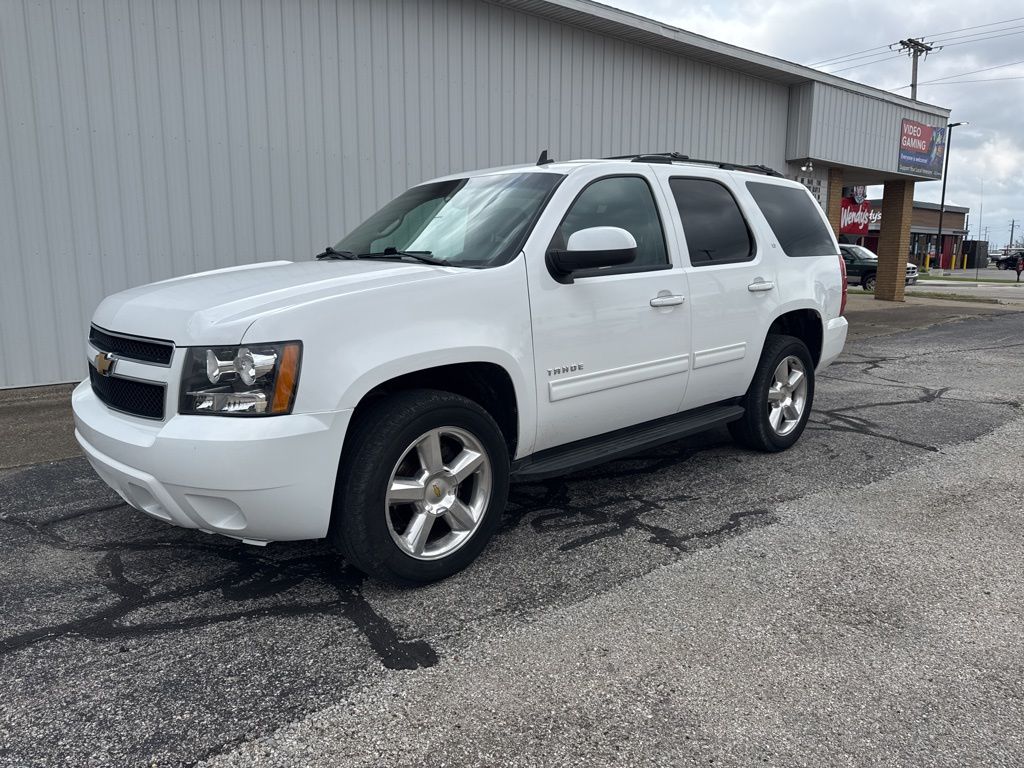 Used 2012 Chevrolet Tahoe LT with VIN 1GNSKBE03CR327524 for sale in Robinson, IL