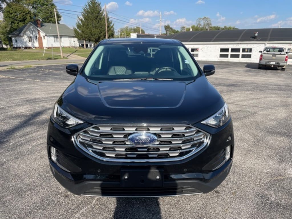 Used 2023 Ford Edge Titanium SUV