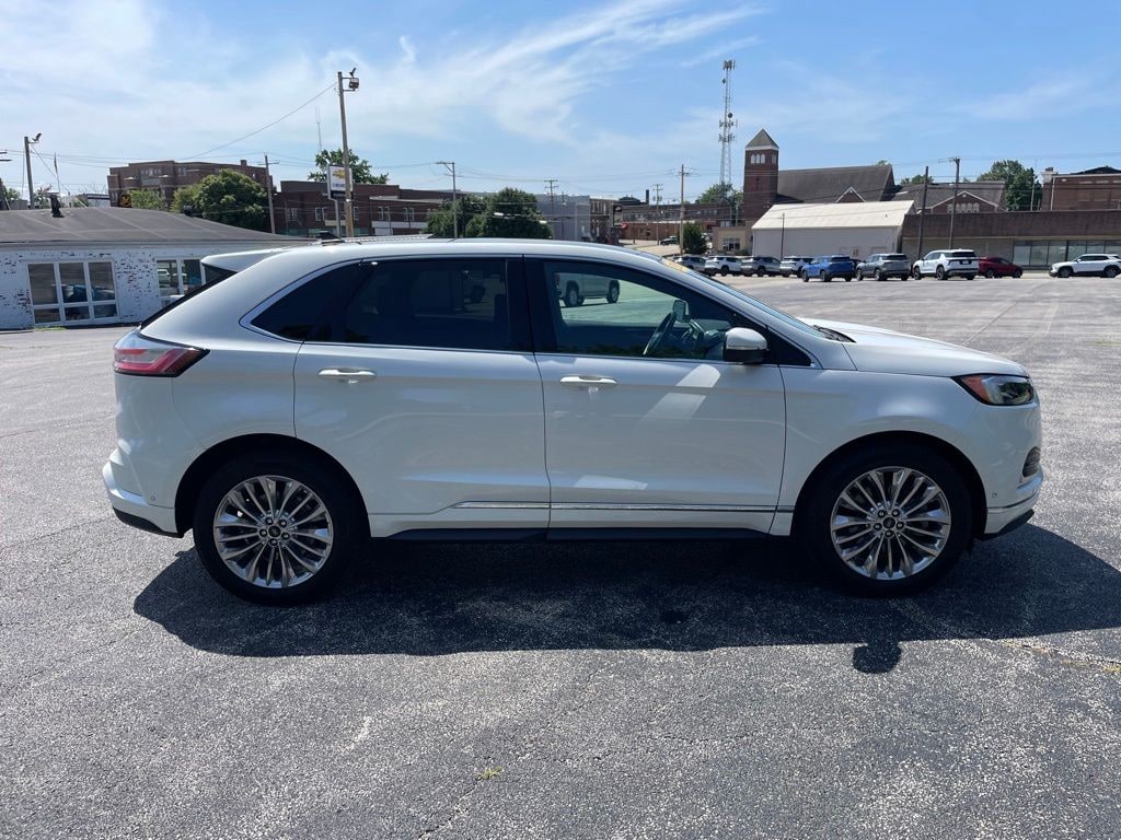 Used 2022 Ford Edge Titanium SUV