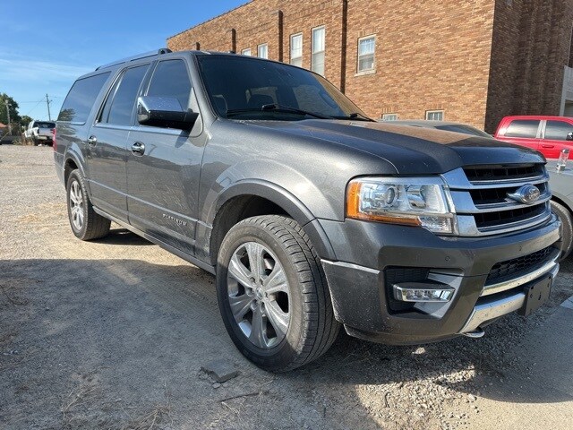 2015 Ford Expedition EL Platinum photo 2