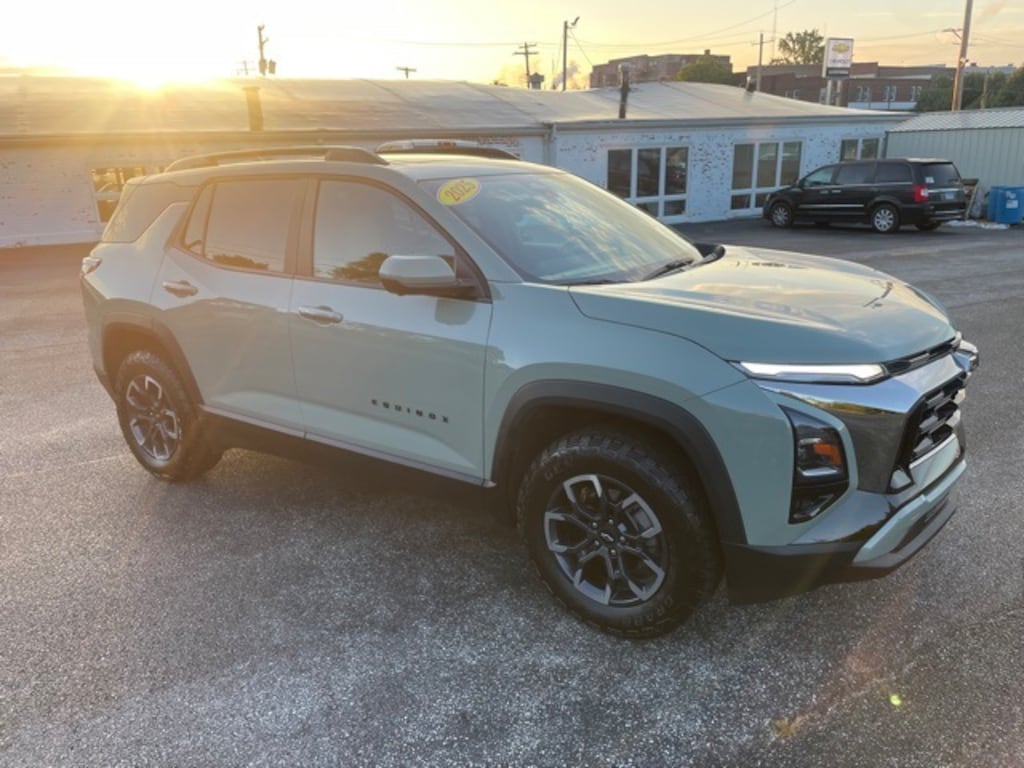 Used 2025 Chevrolet Equinox Activ SUV