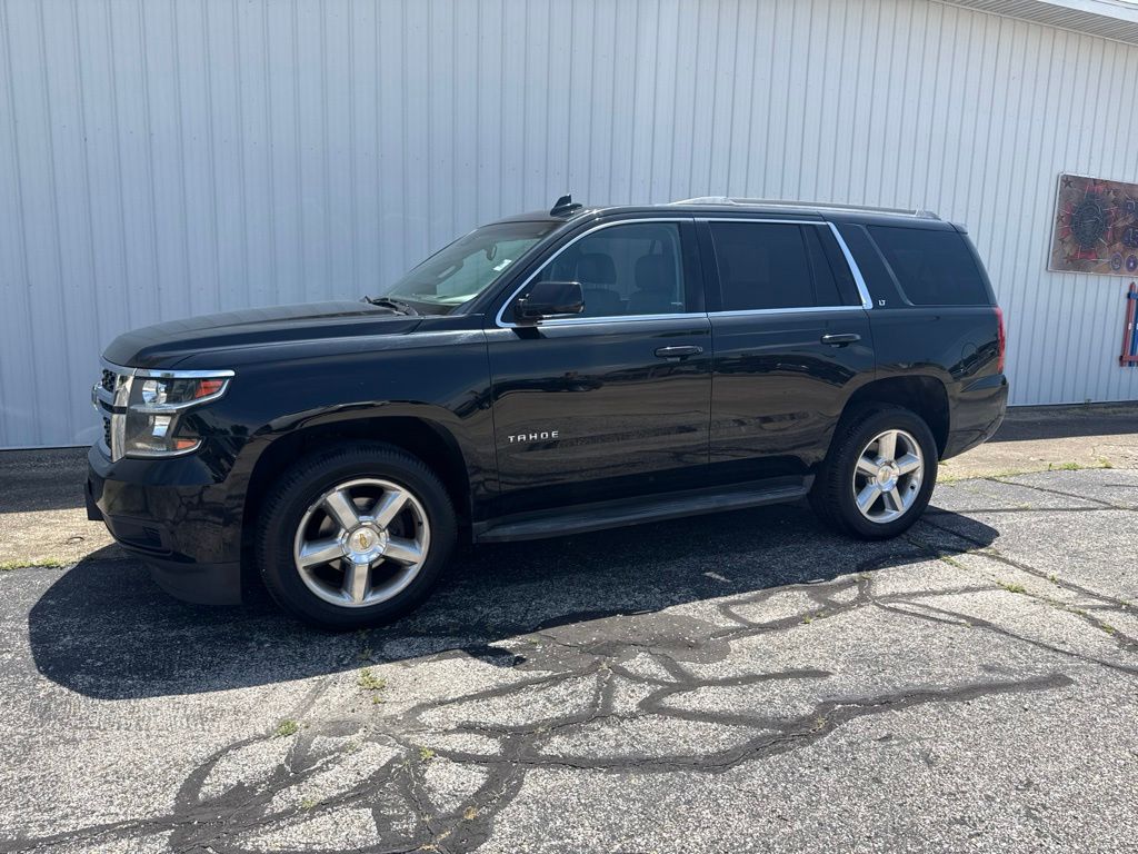 Used 2015 Chevrolet Tahoe LT with VIN 1GNSKBKC6FR613354 for sale in Robinson, IL