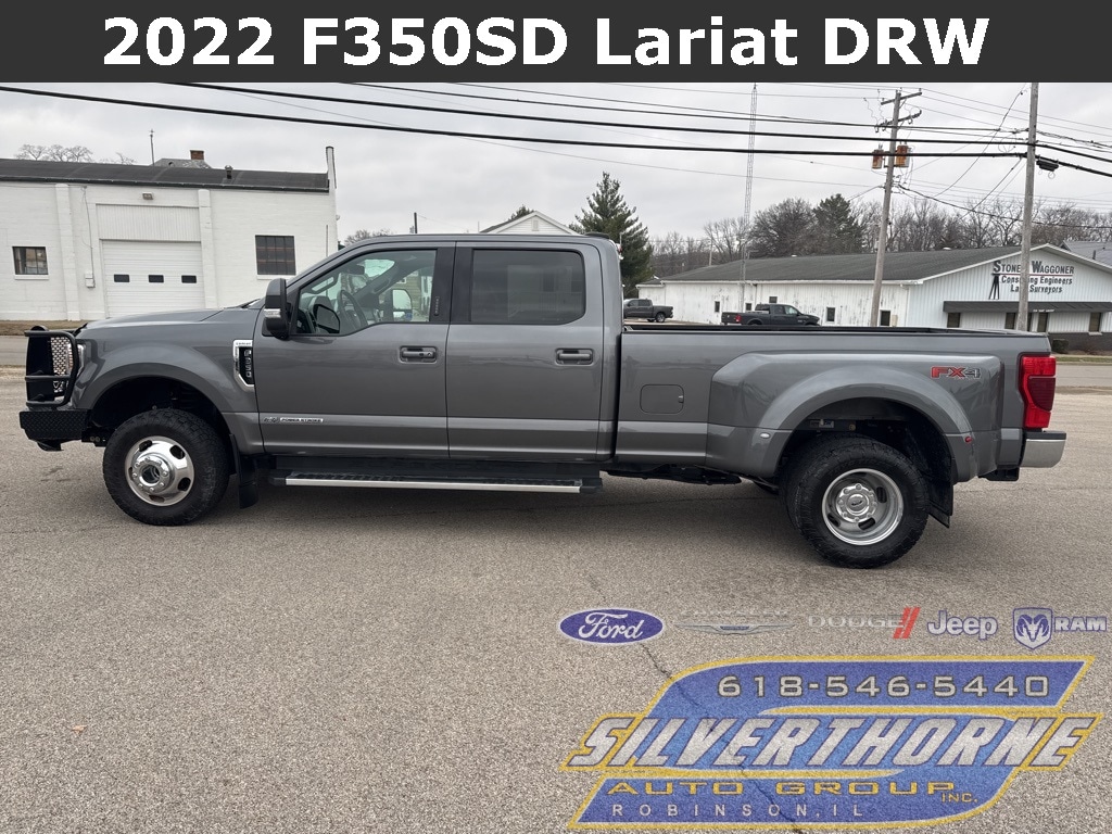 2022 Ford F-350 Super Duty Lariat's photo