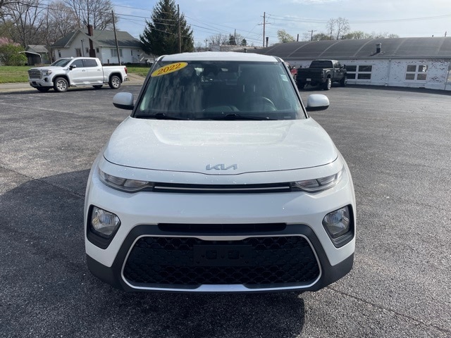 Used 2022 Kia Soul LX with VIN KNDJ23AUXN7177297 for sale in Robinson, IL
