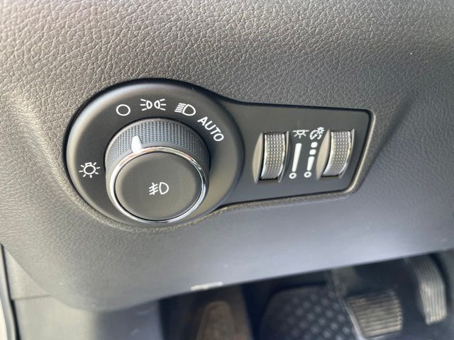 2025 Jeep Compass Trailhawk - Photo 13