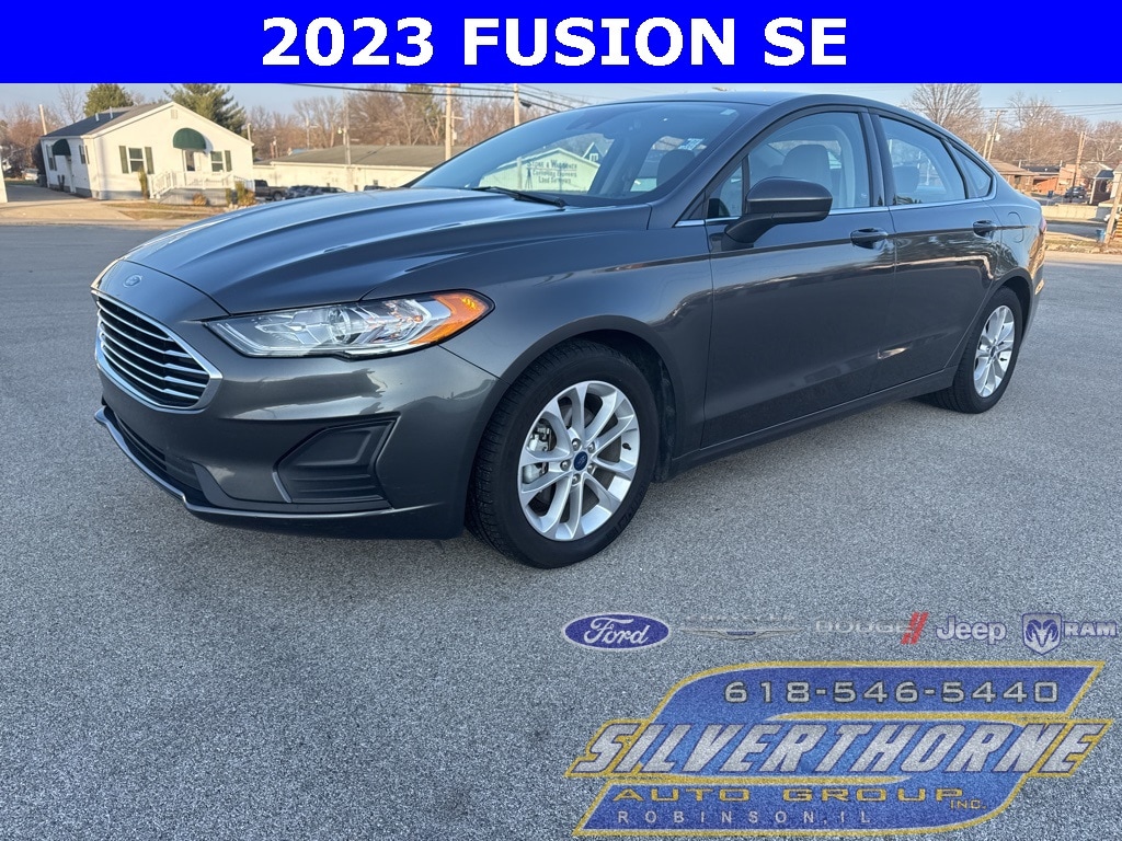 2020 Ford Fusion SE's photo