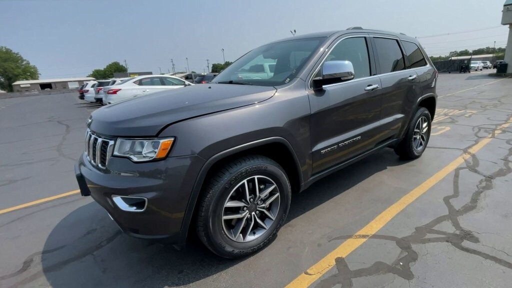 2021 Jeep Grand Cherokee Limited photo 3