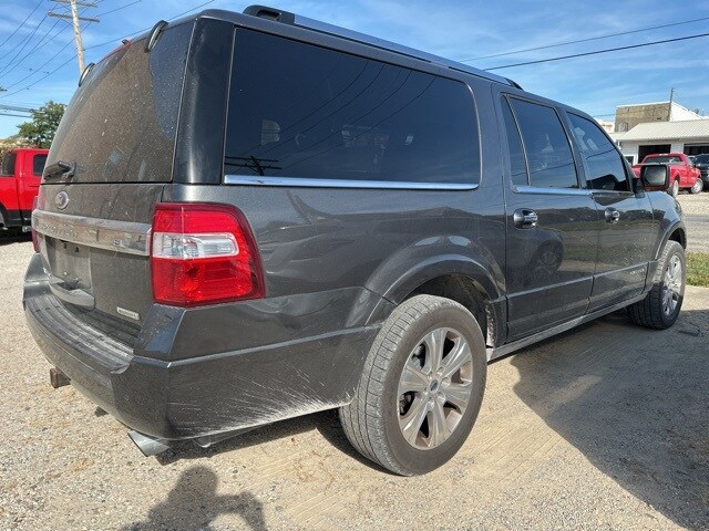 2015 Ford Expedition EL Platinum photo 3