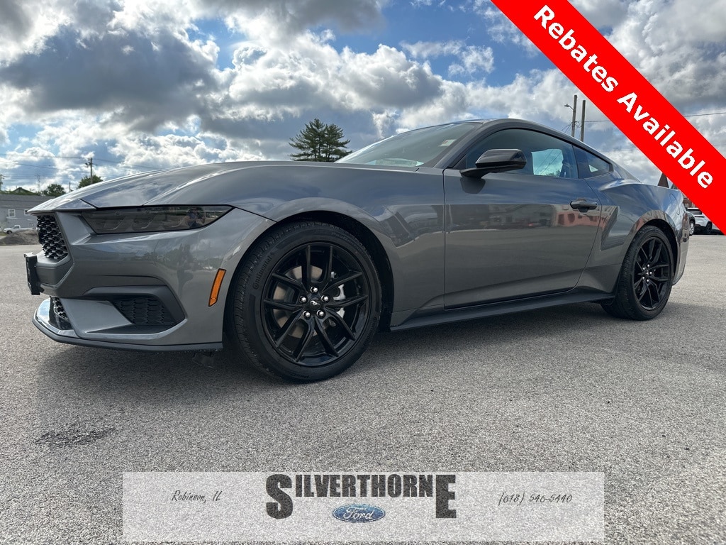 2025 Ford Mustang EcoBoost's photo