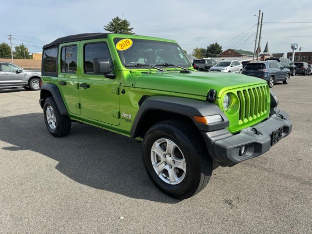 Used 2019 Jeep Wrangler Unlimited For Sale at Silverthorne Ford VIN