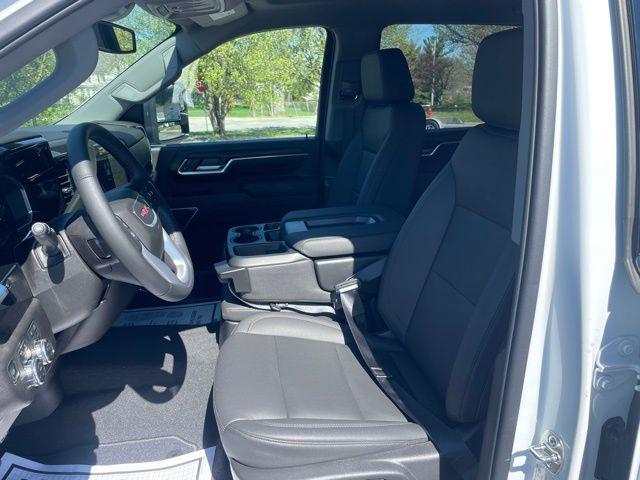 2026 GMC Sierra 2500HD SLT - Photo 13