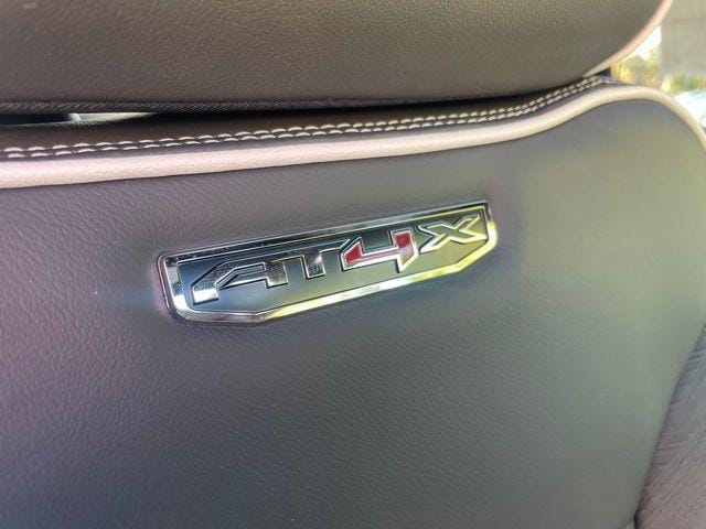 2026 GMC Sierra 1500 AT4X - Photo 37