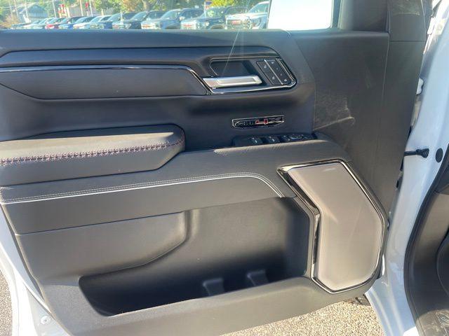 2026 GMC Sierra 1500 AT4X - Photo 8